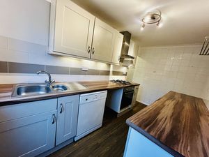 Photo 5- click for photo gallery